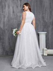 Faeriesty Plus Plunging Neck Ruched Mesh Formal Dress Plus Size White Elegant Prom Evening Wedding Guest Gown, For Graduation, Dinner - White - View 2