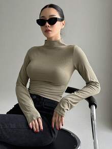 Dazy Star Cổ giả Viền ven Áo phông Crop - Màu Khaki - Xem 4