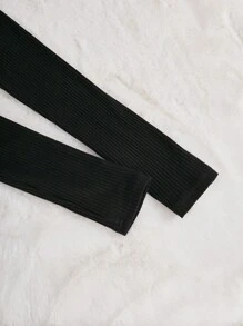SHEIN 女童針織純色高領休閒上衣和編織純色 Pu 皮裙套裝 - 黑色 - 查看 5