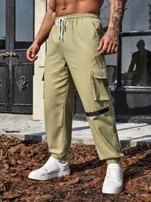 Manfinity Homme Loose Fit Men's Cargo Pants With Flap Pockets, Side Drawstrings - Light Grey - View 4