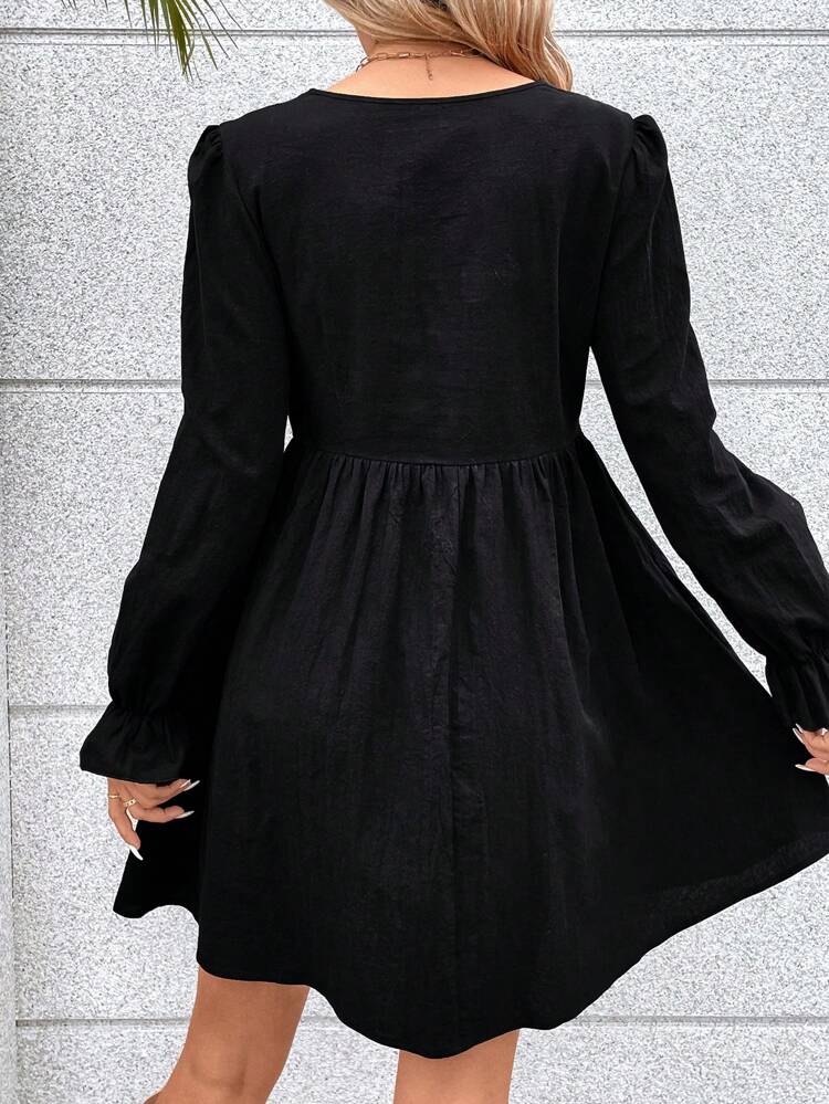 Scallop Trim Flounce Sleeve Dress Winter Black