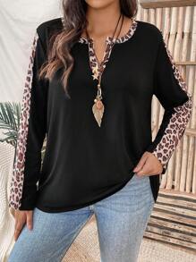 SHEIN LUNE 大碼豹紋圖案拼接缺口領T恤 - 黑色 - 查看 1