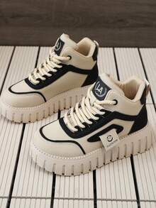 女式戶外圓頭運動鞋,拼色設計,鞋帶閉合,高筒設計,厚實耐磨麂皮鞋底材質