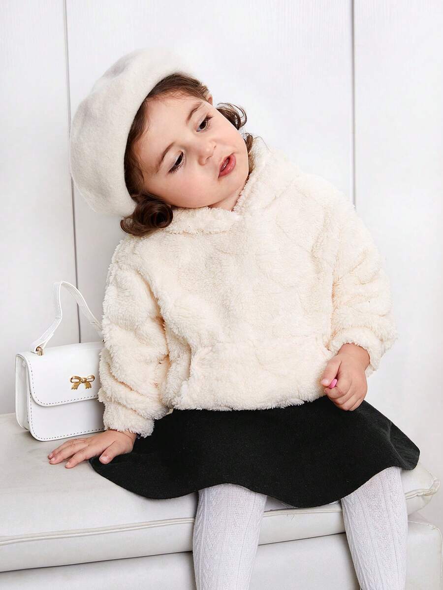 SHEIN Adorable sudadera de bebé niña con estampado de corazón en unicolor y forro de felpa - Albaricoque - Ver 1