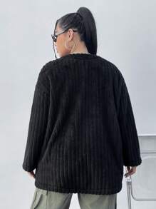 SHEIN EZwear Abrigo De Hombros Caídos Con Doble Botonadura De Felpa De Talla Grande Para Mujer - Negro - Ver 2