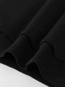 Manfinity Homme Bộ quần áo nỉ và quần jogger in chữ cỡ lớn thường ngày cho nam, trang phục mùa thu - màu đen - Xem 5