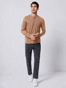 Manfinity NiteLyfe 男士前紐扣口袋貼布T恤 - 棕色 - 查看 4