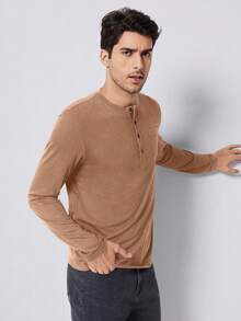 Manfinity NiteLyfe 男士前紐扣口袋貼布T恤 - 棕色 - 查看 3