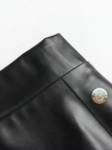 SHEIN LUNE Plus Size Button Decorated Skirt - Black - View 3