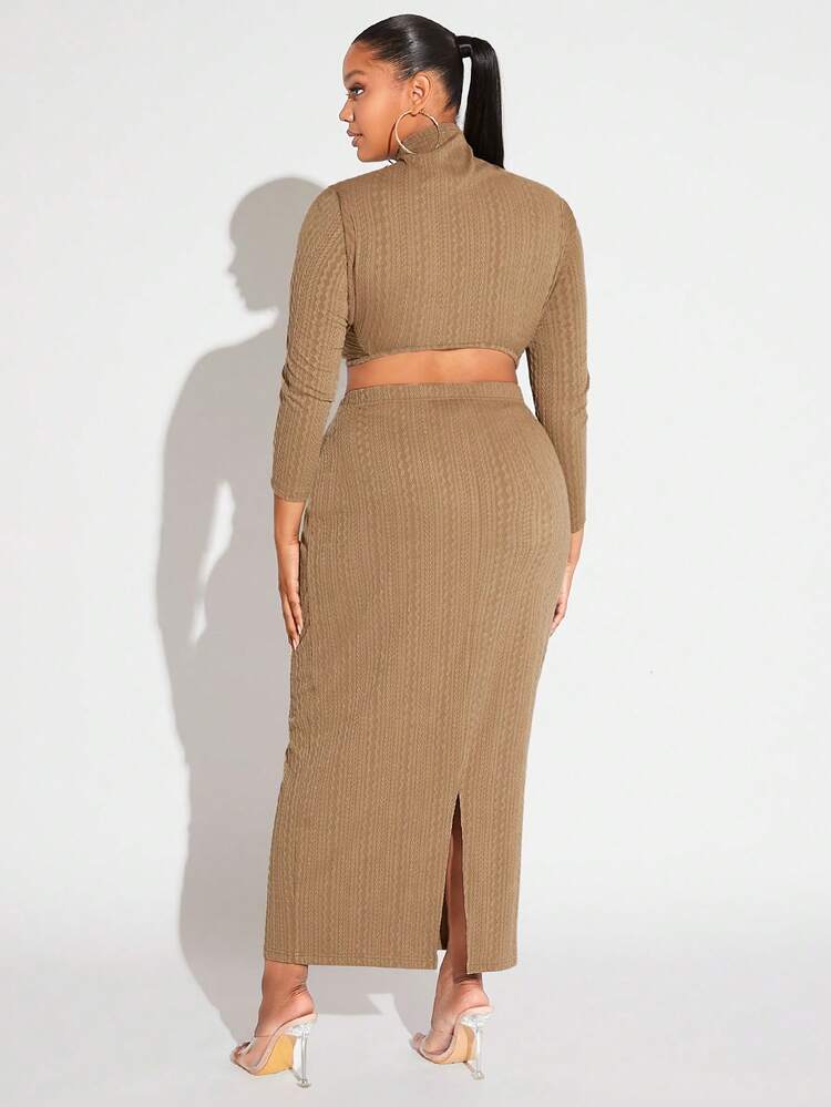 Plus Twist Front Crop Top & Skirt