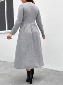 SHEIN LUNE 秋季大码纯色方领 A 字形连衣裙 - 灰色 - 查看 2