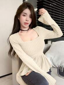 DAZY Cổ vuông Tay áo chuông Viền lấp lánh Áo - Màu be - Xem 5