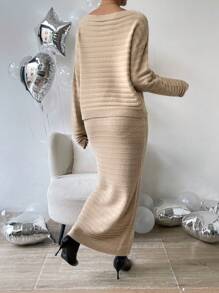 落肩袖毛衣和針織裙 - 杏色 - 查看 2