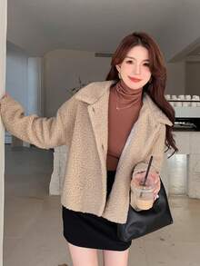 DAZY Chaqueta De Peluche Sólido Con Hombros Caídos - Beis - Ver 3