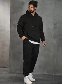 Manfinity Homme 男士大码袋鼠口袋抽繩連帽衫和運動褲 - 黑色 - 查看 1