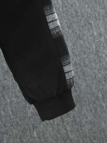 SHEIN Tween Boy Plaid & Slogan Graphic Hoodie & Joggers - Black - View 4