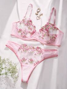 Plus Floral Embroidery Sheer Mesh Lingerie Set - Baby Pink - View 1