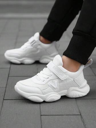Teenagers' Thick-Soled Campus-Style White Sports Shoes With Color Block Design