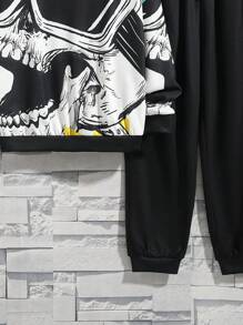 SHEIN Boys And Girls Casual Printed Pattern Hooded Pullover Top Solid Color Pants Knitted Two-piece Set - Black - View 5