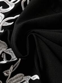 SHEIN LUNE Plus Floral Embroidery Lantern Sleeve Shirt - Black - View 3