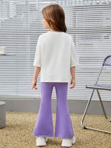 SHEIN Cô Gái Trẻ Đồ họa Chữ cái Áo thun Thả vai & Quần ống loe - Nhiều màu - Xem 2