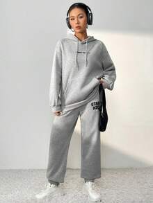 SHEIN Unity 字母圖案落肩袖連帽衫和運動褲 - 灰色 - 查看 2