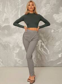 Cloudara Mock Neck Crop Tee - Army Green - View 3