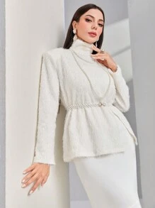 Modelyn 女款高領毛絨 T 恤和荷葉邊下擺裙 2 件套(不含腰帶)