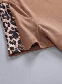 SHEIN LUNE Áo thun nữ Tim In hoa Báo Lá thư Giải trí - Màu Khaki - Xem 4