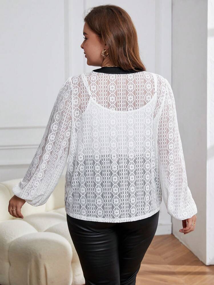 Plus Size Contrast Trim Lace T-Shirt