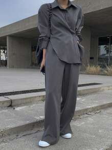 DAZY 女士纯色褶皱衬衫和开衩阔腿裤套装，适合办公室穿着，女士两件套休闲套装