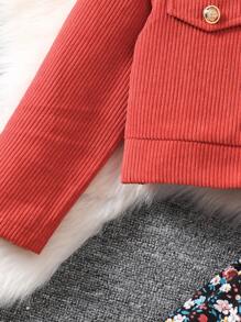 SHEIN Vintaside Kids 女孩翻蓋細節夾克和小碎花印花吊帶連身裙 - 彩色 - 查看 3