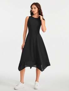 SHEIN Tennis Casual 后背镂空不对称下摆运动连衣裙 - 黑色 - 查看 3