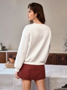 SHEIN Frenchy 女字母和心形印花運動衫和裙子兩件套 - 彩色 - 查看 2