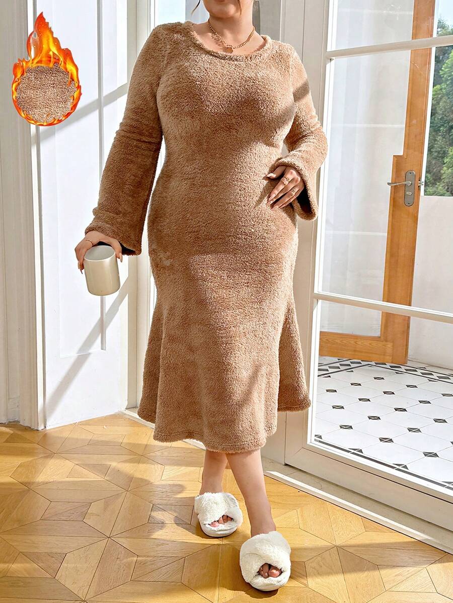 SHEIN Essnce Plus Solid Mermaid Hem Teddy Dress - Khaki - View 1