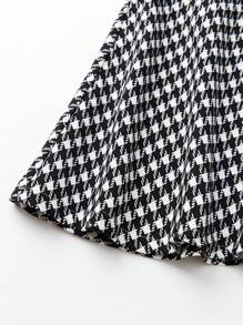 SHEIN Unity Houndstooth Print Flare Skirt - Black and White - View 5