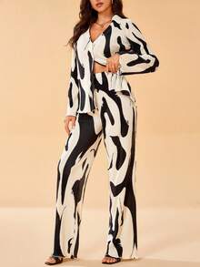 SHEIN Tall Pantalones con blusa con estampado de manga amplia - Blanco y Negro - Ver 3