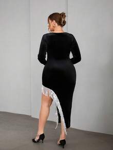 SHEIN Privé 大碼流蘇邊不對稱下擺絲絨洋裝 - 黑色 - 查看 6