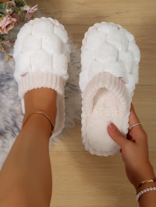 Nuove pantofole casual da donna alla moda e confortevoli per l'autunno/inverno, con punta tonda, senza retro, fodera morbida e calda, suola spessa antiscivolo