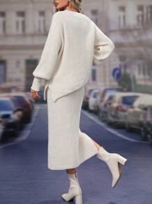 SHEIN LUNE Raglan Sleeve Sweater & Split Hem Knit Skirt