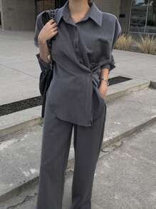 DAZY 女士纯色褶皱衬衫和开衩阔腿裤套装，适合办公室穿着，女士两件套休闲套装