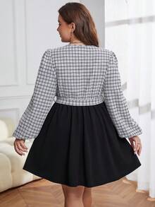 SHEIN Privé 大尺碼女式格紋燈籠袖束腰帶連身裙 - 黑與白 - 查看 2