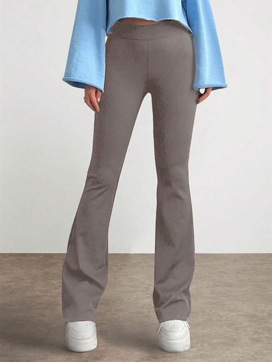 RueChic Pantalones acampanados de talle alto