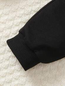 SHEIN Young Girl Heart Print Sweatshirt & Sweatpants - Black - View 6