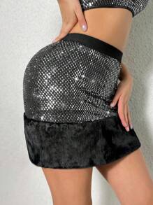 Zolique Contrast Fuzzy Hem Sequin Skirt - Black - View 3