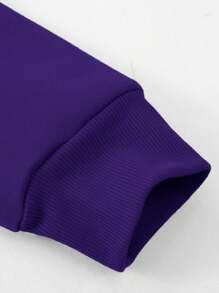 Manfinity EMRG Men Slogan & Sculpture Print Kangaroo Pocket Drawstring Hoodie - Purple - View 3