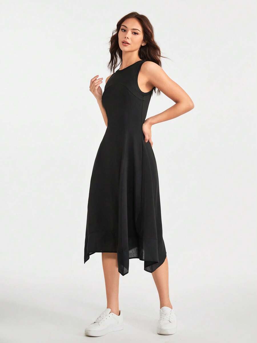 SHEIN Tennis Casual 后背镂空不对称下摆运动连衣裙 - 黑色 - 查看 1