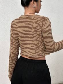 SHEIN Unity 圖形圖案前紐扣短款開衫 - 棕色 - 查看 2