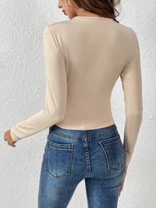 SHEIN Frenchy Chất rắn Chi tiết Ruched Viền ven Áo thun - Màu be - Xem 2