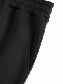 Manfinity LEGND Nam Đồ họa Khẩu hiệu Hoodie & Eo dây rút Quần thể thao - màu đen - Xem 7